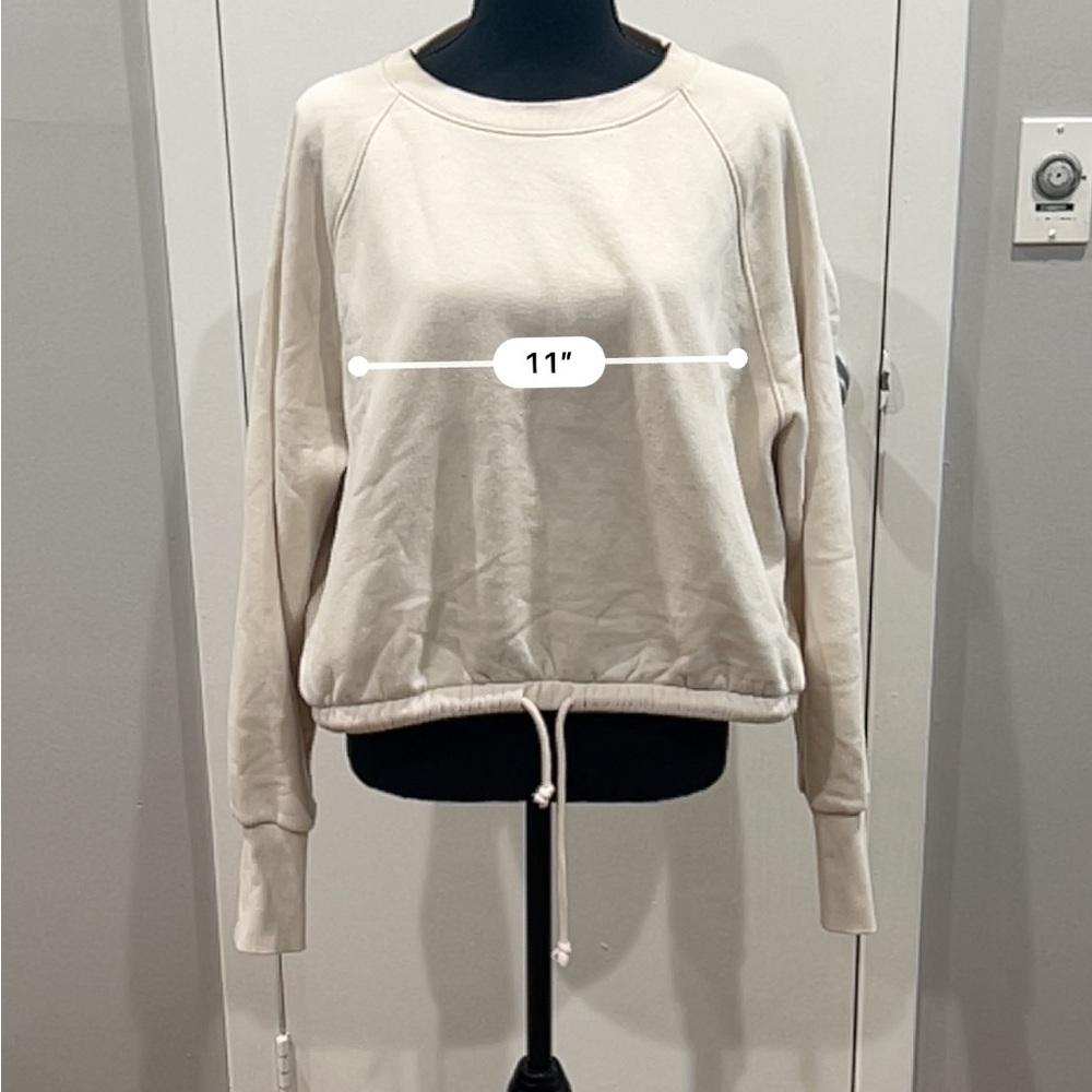 Hm Cream Crop Sweater With Draw String Waist - image 4
